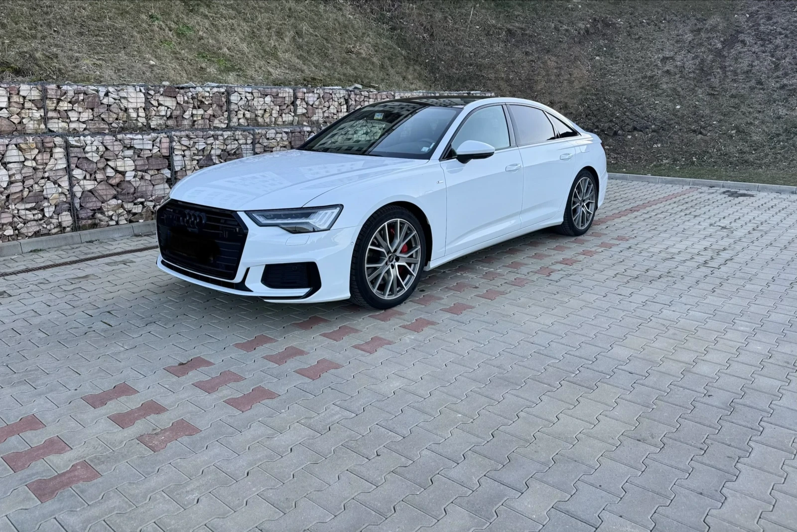 Audi A6 55 TSFI e Quattro, Plug-in Hybrid