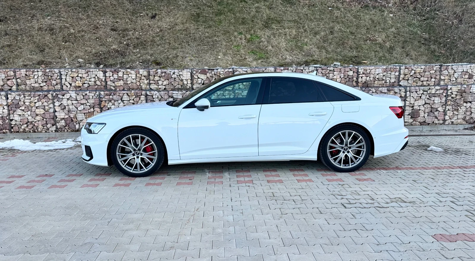 Audi A6 55 TSFI e Quattro, Plug-in Hybrid - изображение 2
