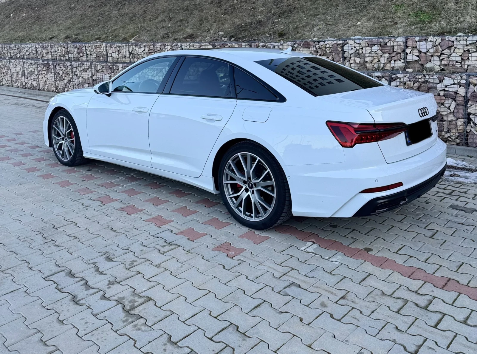 Audi A6 55 TSFI e Quattro, Plug-in Hybrid - изображение 4