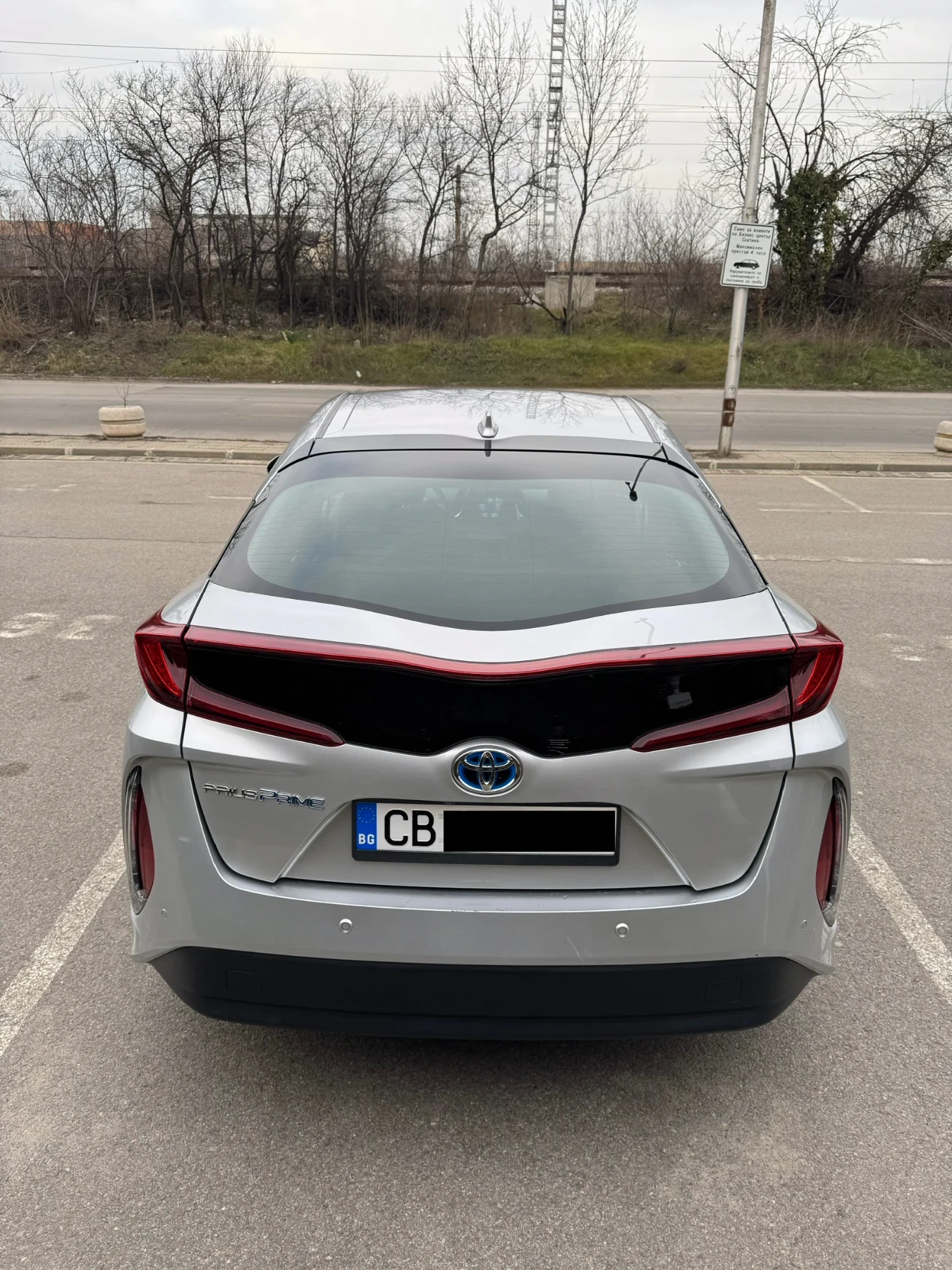 Toyota Prius FACELIFT 1.8 Plug in Hybrid, снимка 5 - Автомобили и джипове - 53825361