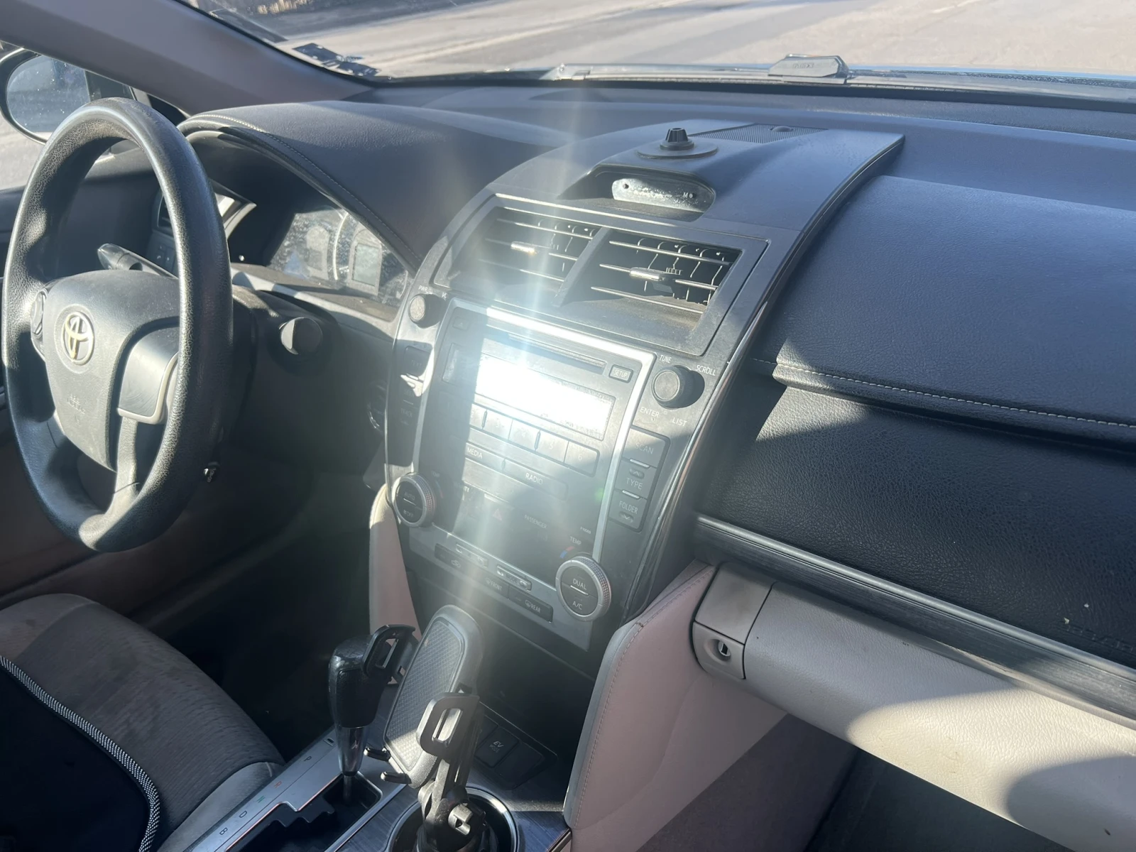 Toyota Camry, снимка 12 - Автомобили и джипове - 54091772