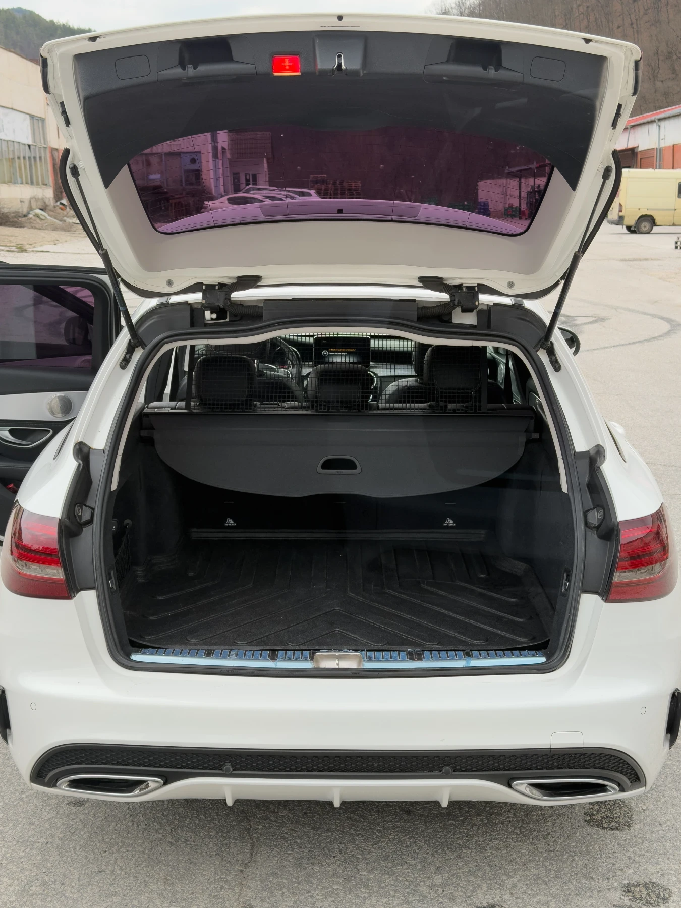 Mercedes-Benz C 220 AMG C43 PREMIUM NIGHT PACK , снимка 11 - Автомобили и джипове - 54185353