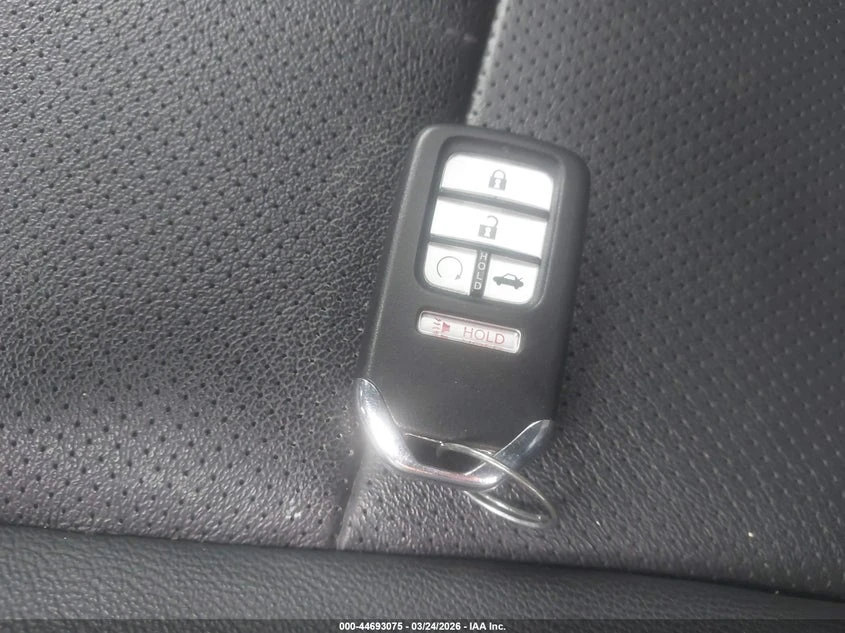 Honda Accord 1.5l Ex-L, снимка 11 - Автомобили и джипове - 54314372