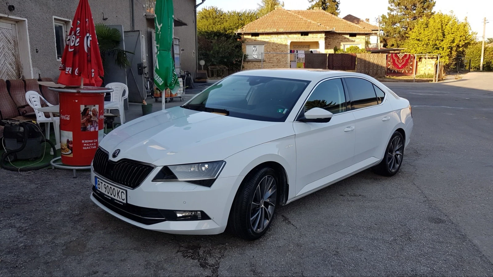 Skoda Superb Laurin&Klement, снимка 4 - Автомобили и джипове - 54743319