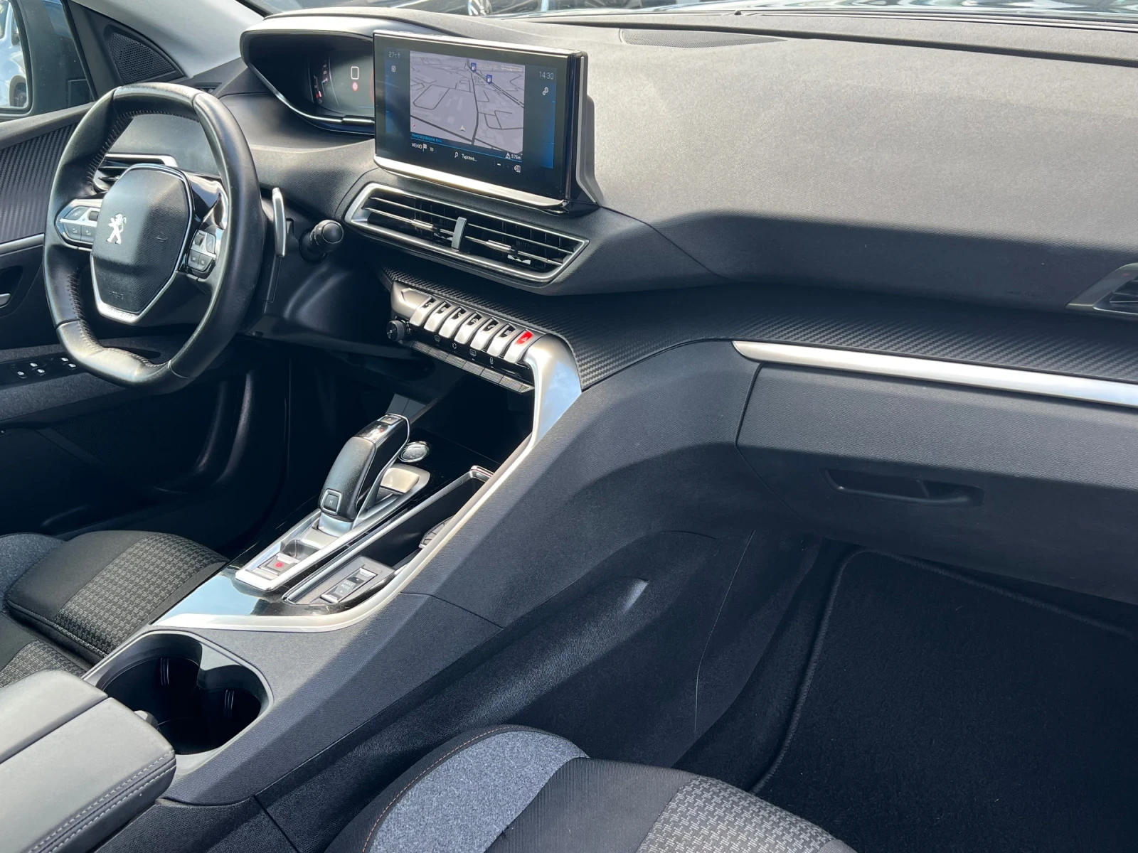 Peugeot 3008 1.5 Bluehdi automatic , снимка 9 - Автомобили и джипове - 54780587
