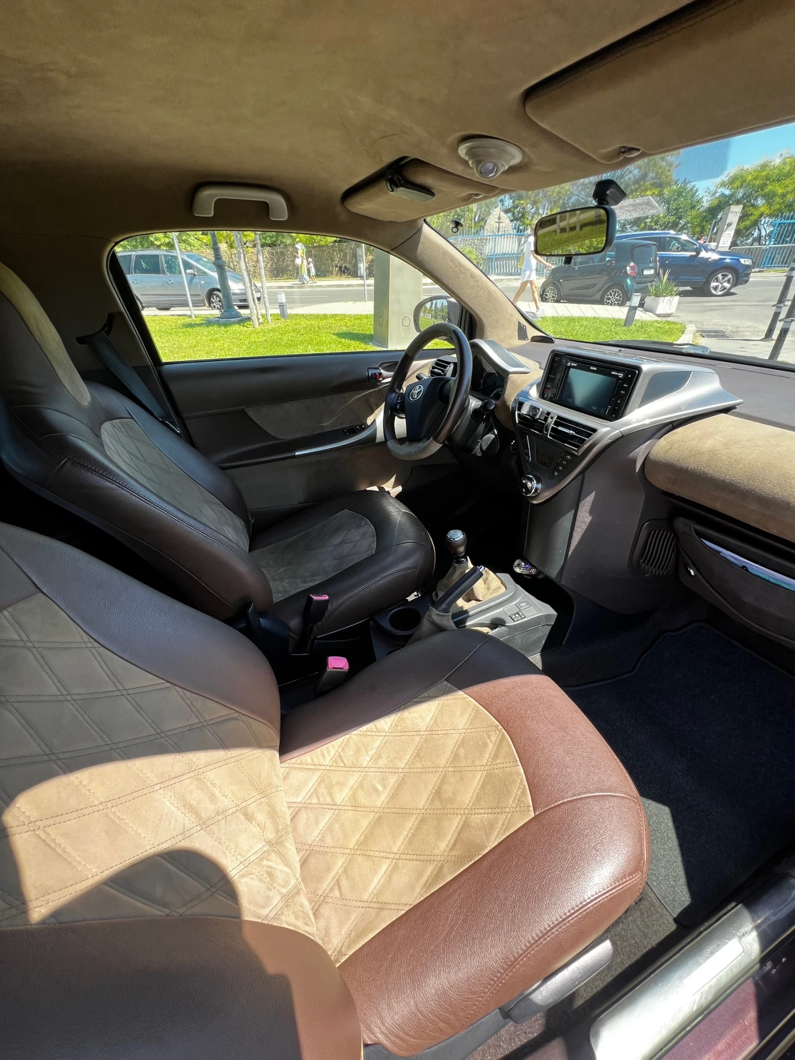 Toyota IQ, снимка 6 - Автомобили и джипове - 54784401