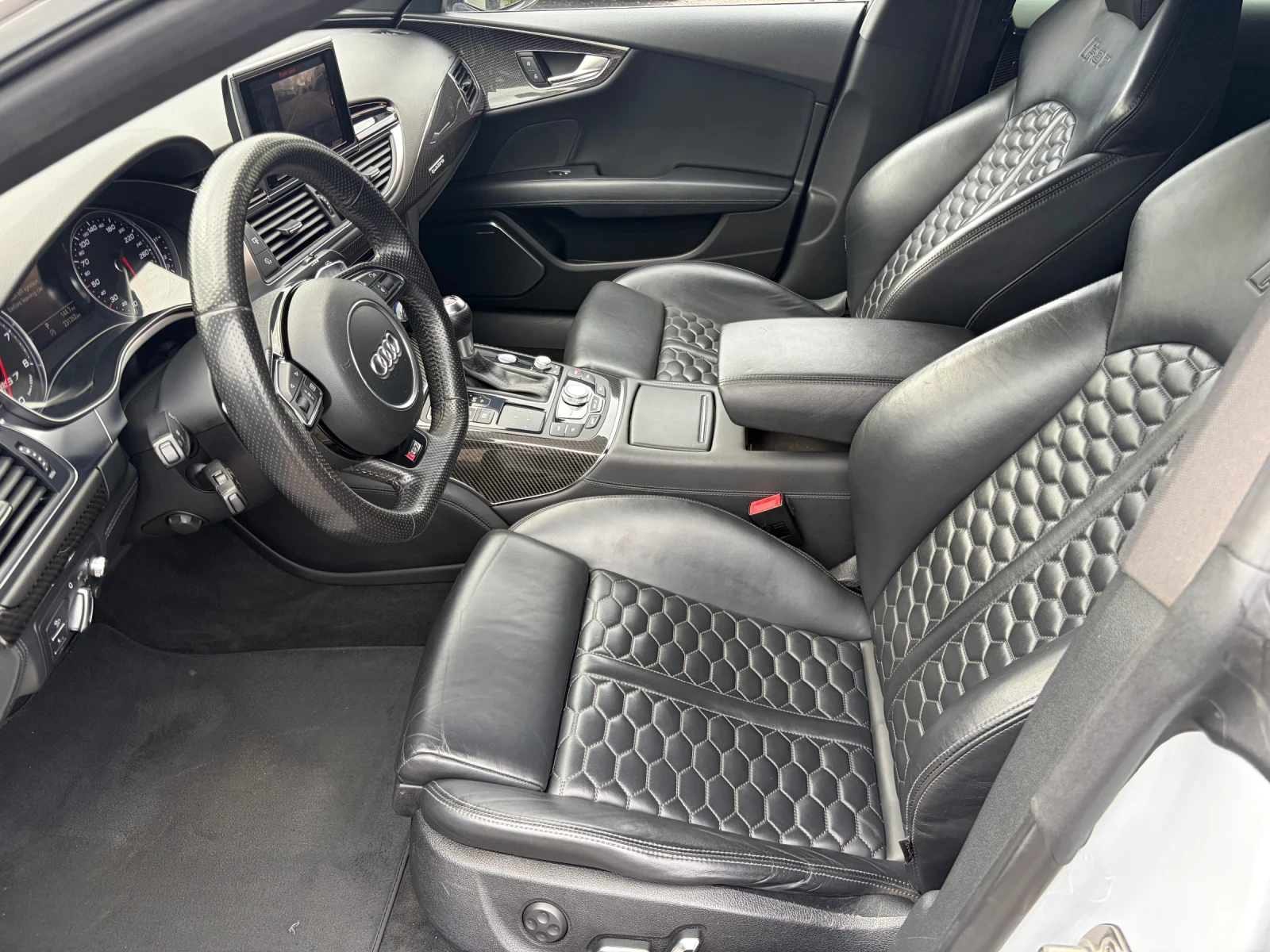 Audi Rs7 * 700ks* B&O* Ceramic* , снимка 9 - Автомобили и джипове - 55140941