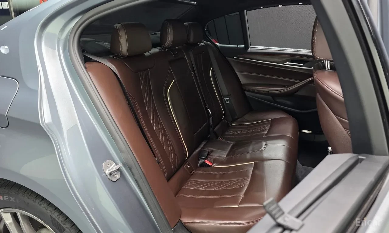 BMW 530 M-sport, снимка 7 - Автомобили и джипове - 55394153
