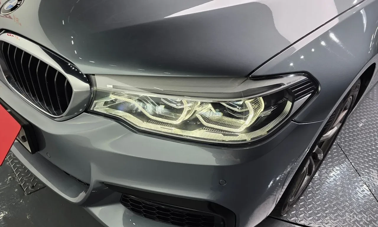 BMW 530 M-sport, снимка 12 - Автомобили и джипове - 55394153