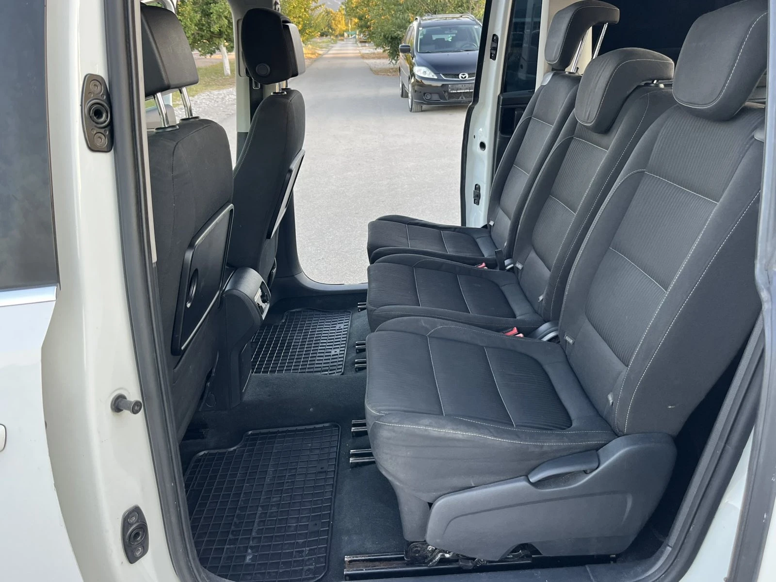 Seat Alhambra FACE 2.0 COMMON RAIL 140кс 7 МЕСТА ОБСЛУЖЕНА , снимка 9 - Автомобили и джипове - 55513805