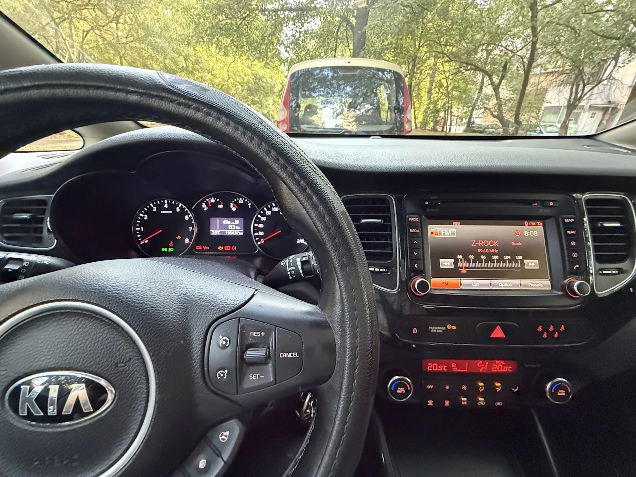 Kia Carens 4, снимка 6 - Автомобили и джипове - 55929647