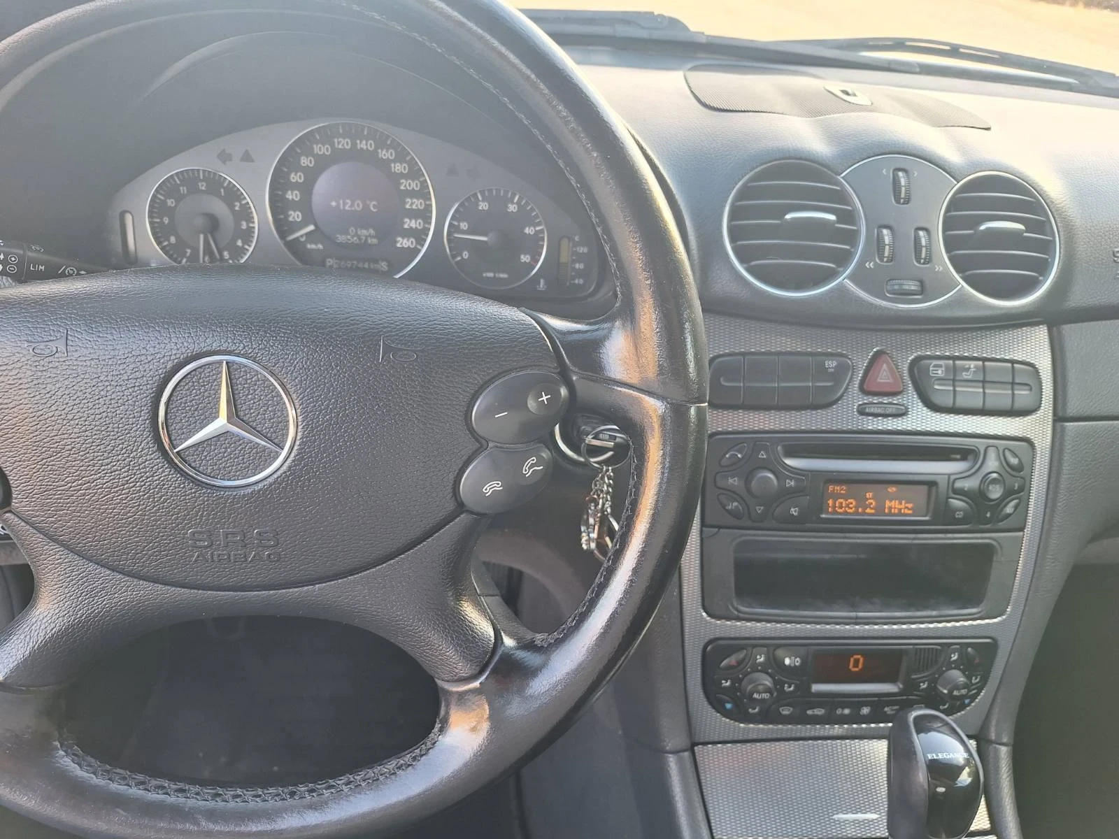 Mercedes-Benz CLK 270 cdi, снимка 6 - Автомобили и джипове - 56234839