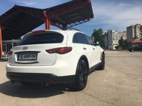 Infiniti QX70 S design, снимка 5
