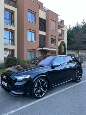Audi RSQ8 