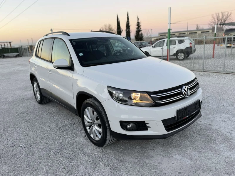 VW Tiguan 2.0TDI FACE :: HIGHLINE, снимка 3 - Автомобили и джипове - 47854730