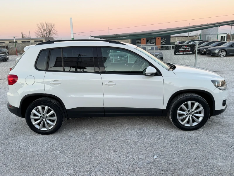 VW Tiguan 2.0TDI FACE :: HIGHLINE, снимка 4 - Автомобили и джипове - 47854730