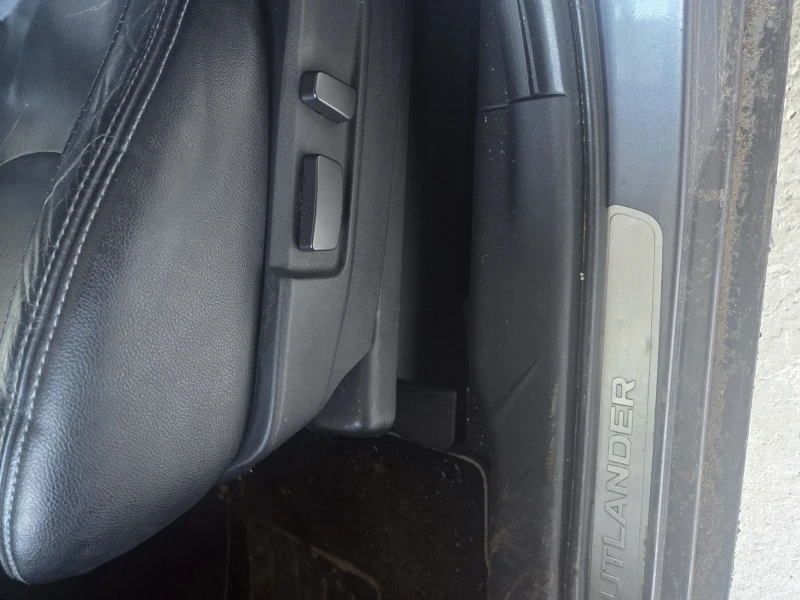 Mitsubishi Outlander ТОП ТОП ВТОРИ СОБСТВЕНИК, снимка 5 - Автомобили и джипове - 52228666