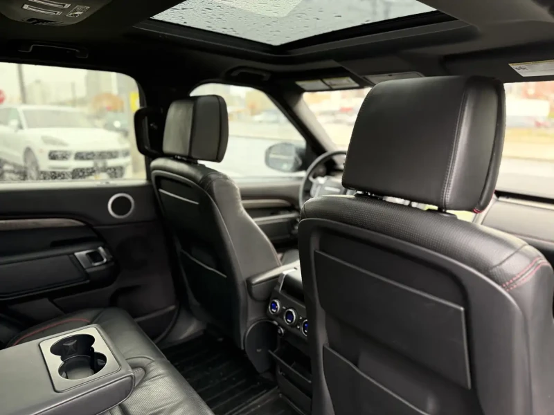 Land Rover Defender HSE LUXURY TD6 | MERIDIAN | PANO | 360 CAMERA | , снимка 11 - Автомобили и джипове - 52523259