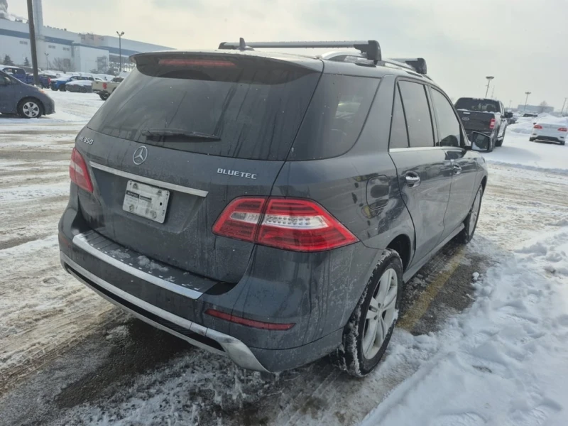 Mercedes-Benz ML 350 * BLUETEC * DISTRONIC* ПАНОРАМА* ДВА КЛЮЧА* , снимка 3 - Автомобили и джипове - 53420424