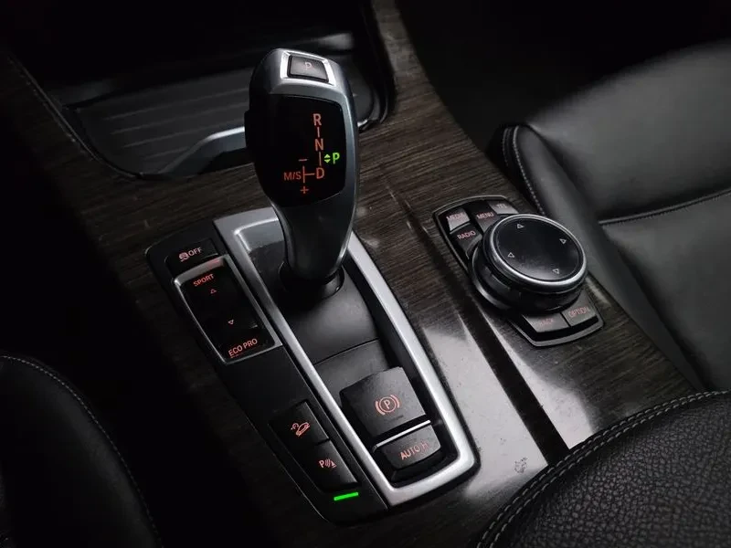 BMW X4 xDrive20D, снимка 9 - Автомобили и джипове - 54227504