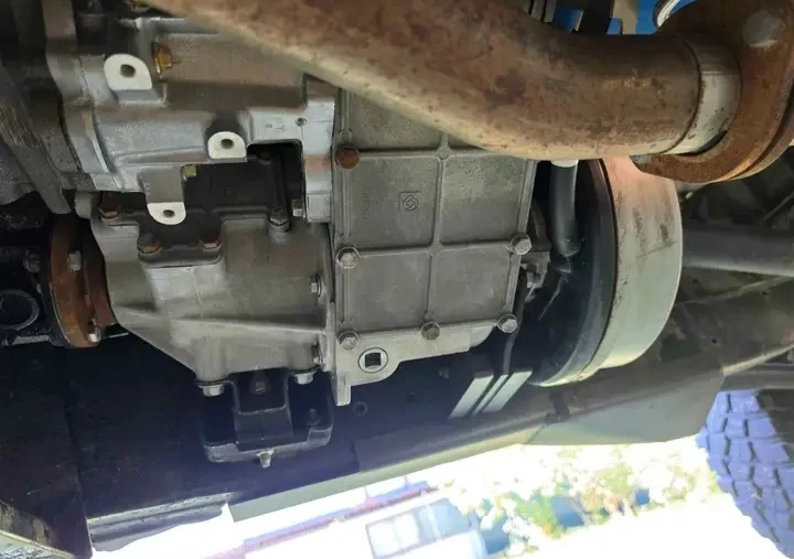 Land Rover Defender TD5, снимка 13 - Автомобили и джипове - 56687922