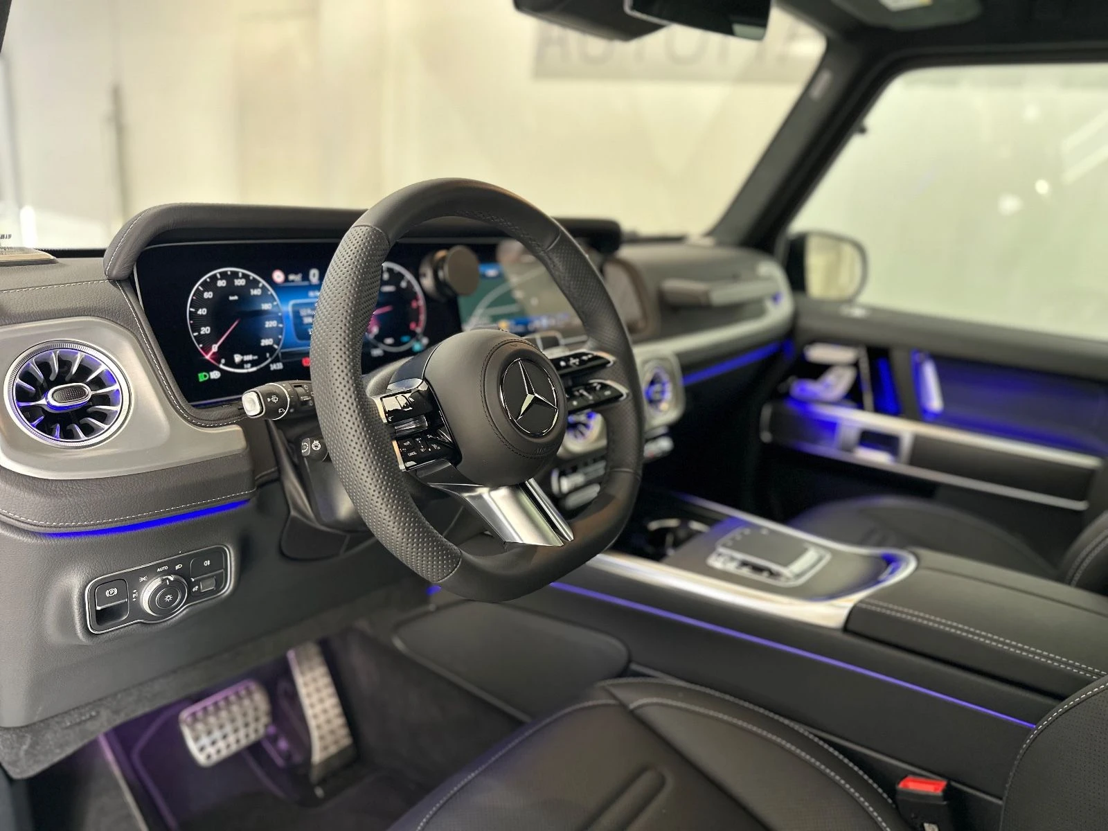 Mercedes-Benz G 450 d AMG 4M  - изображение 9