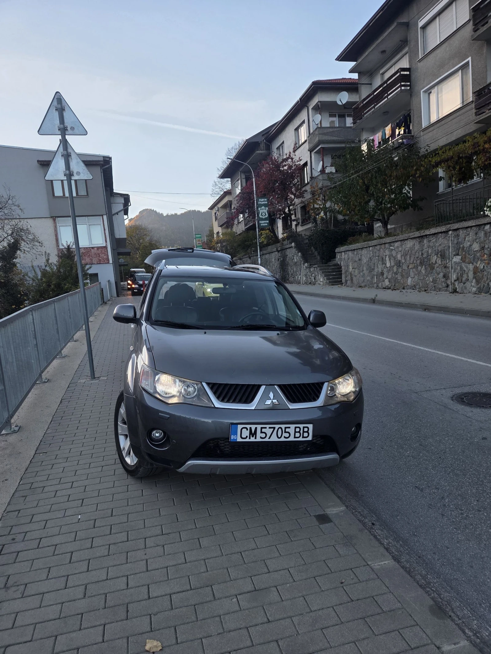 Mitsubishi Outlander     | Mobile.bg   1