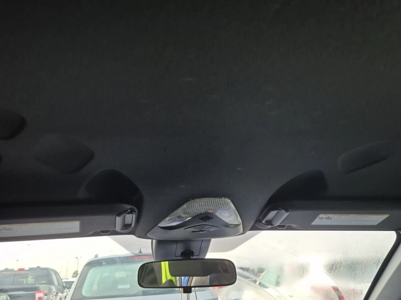 Toyota C-HR * АВТО КРЕДИТ* ЦЕНА ДО БГ * Сервизна история *  - изображение 8