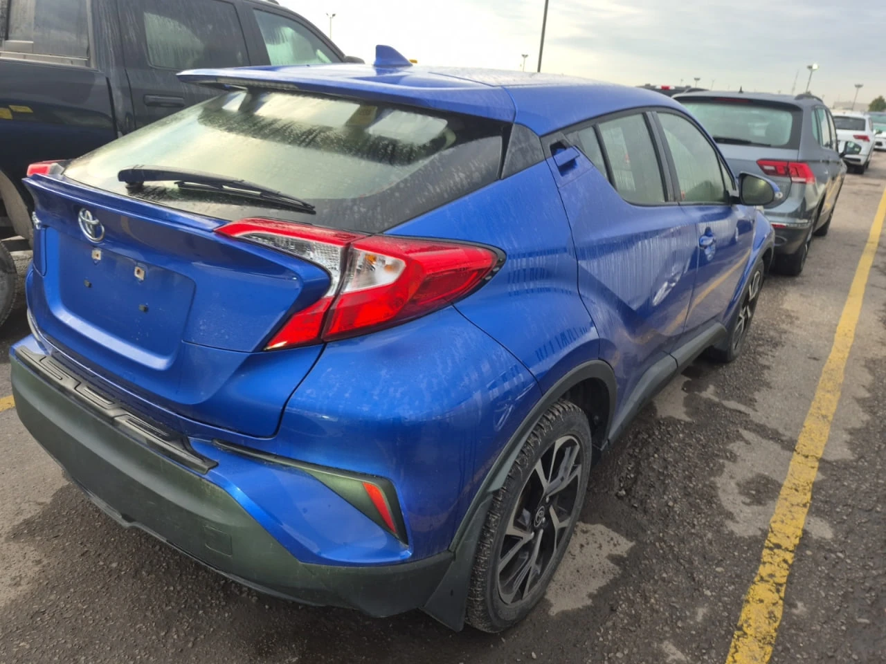 Toyota C-HR * АВТО КРЕДИТ* ЦЕНА ДО БГ * Сервизна история *  - изображение 3