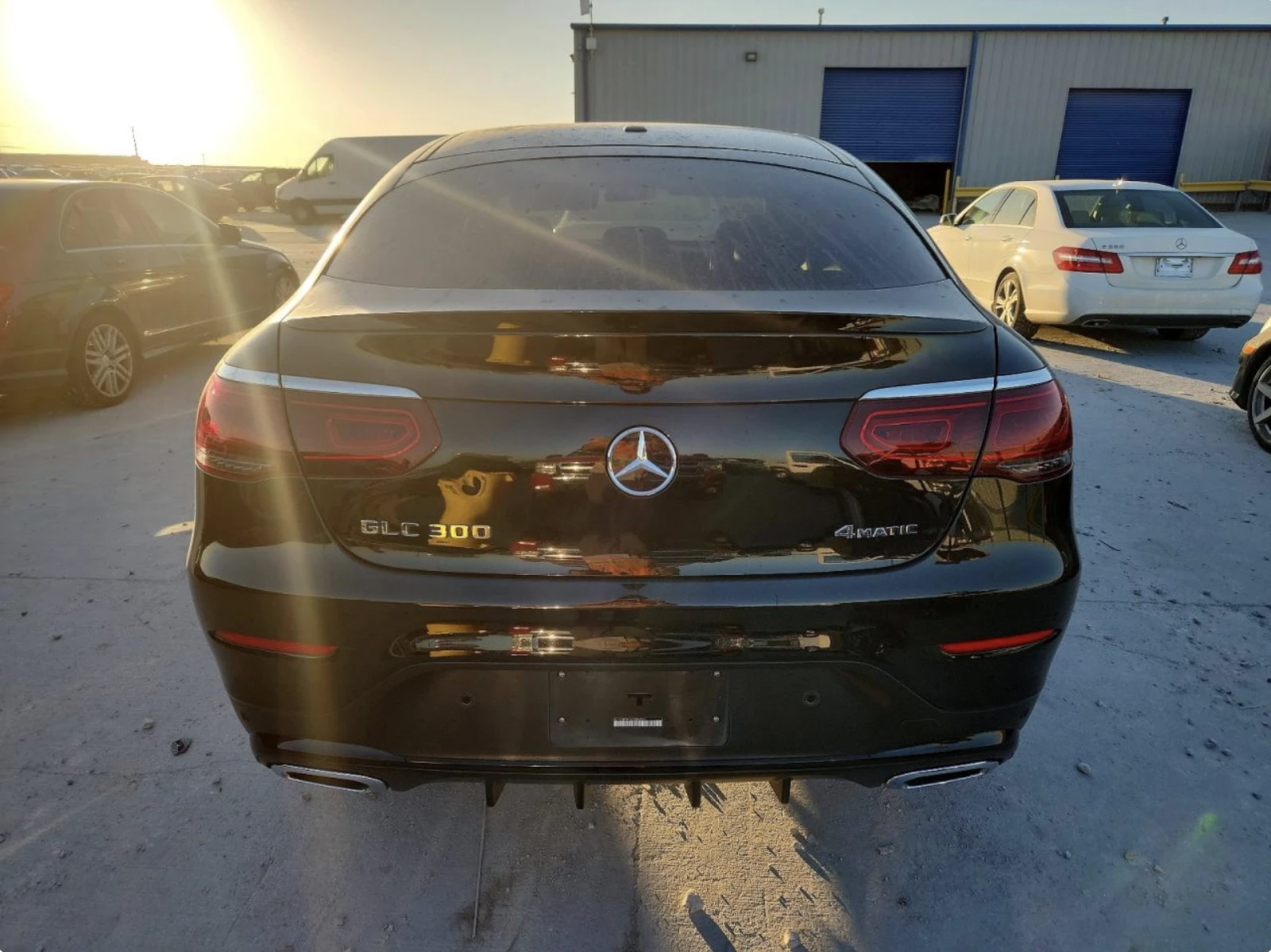 Mercedes-Benz GLC 300 АВТОКРЕДИТ* ЦЕНА БЕЗ АНАЛОГ* , снимка 6 - Автомобили и джипове - 53813796