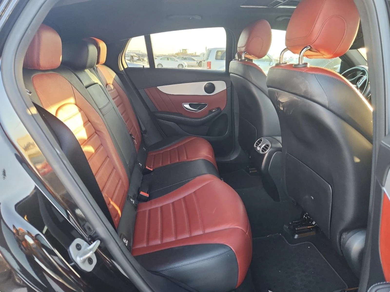 Mercedes-Benz GLC 300 АВТОКРЕДИТ* ЦЕНА БЕЗ АНАЛОГ* , снимка 11 - Автомобили и джипове - 53813796