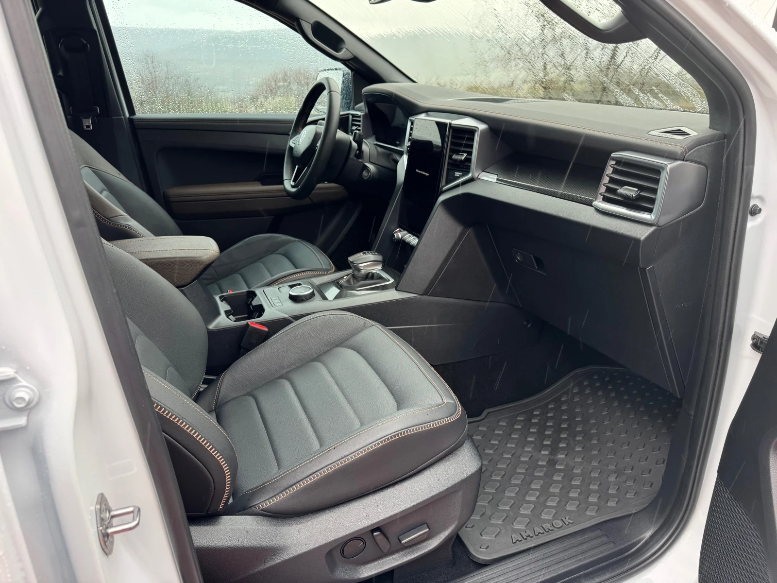 VW Amarok 3.0 TDI PAN AMERICANA, снимка 10 - Автомобили и джипове - 54020028