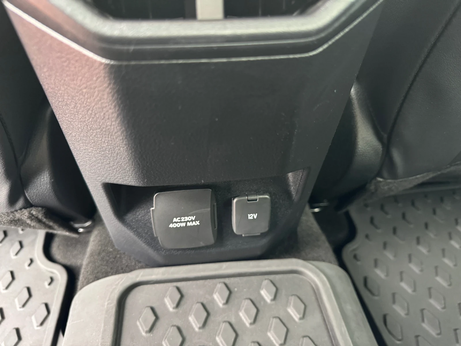 VW Amarok 3.0 TDI PAN AMERICANA, снимка 16 - Автомобили и джипове - 54020028