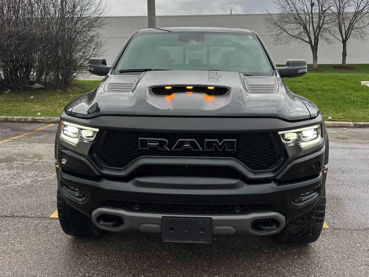 Dodge RAM 1500 6.2L 8cyl | TRX | HEAD-UP | ВЪЗДУШНО | 360 | , снимка 2 - Автомобили и джипове - 54368961