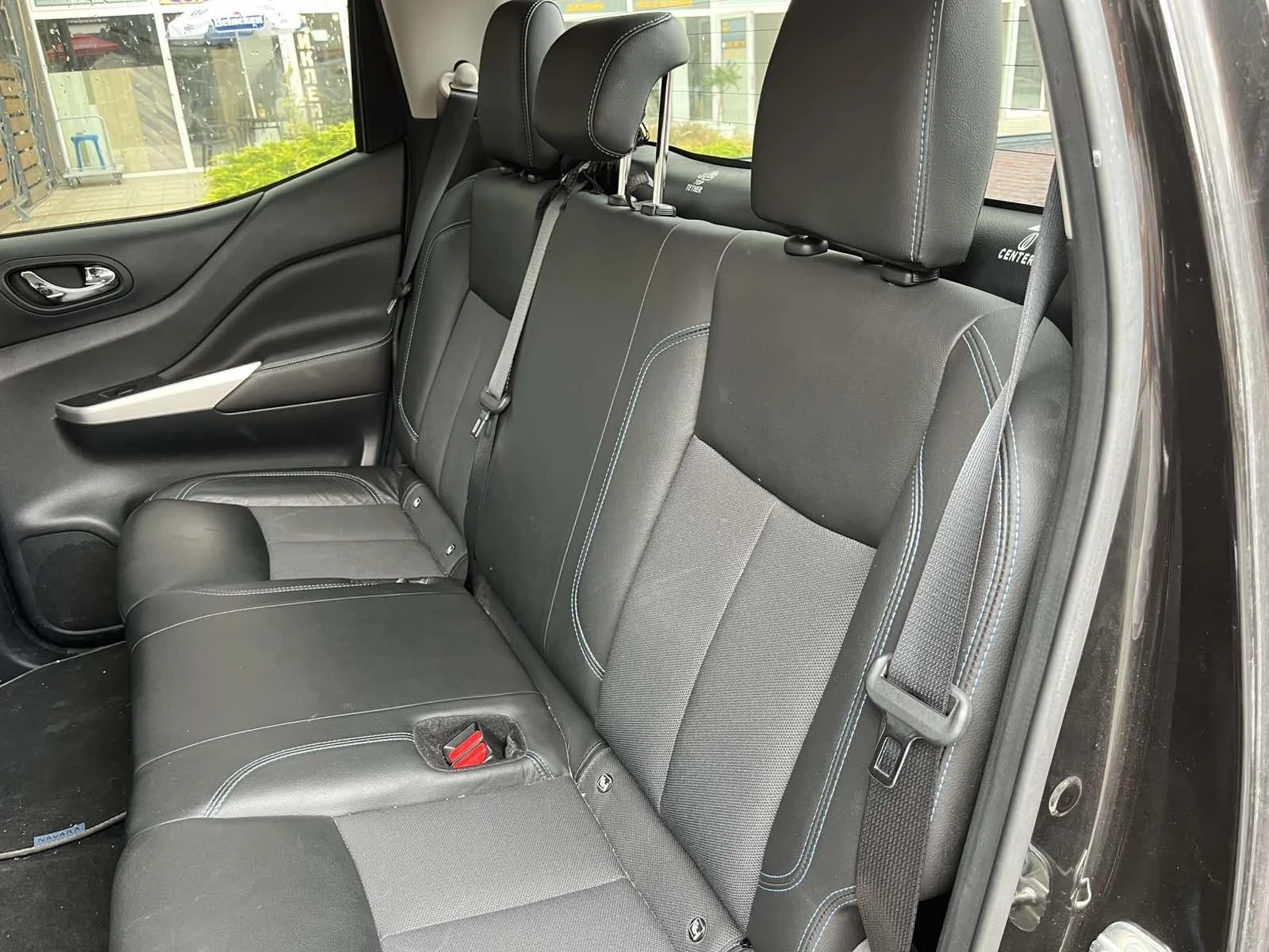 Nissan Navara, снимка 5 - Автомобили и джипове - 54790835