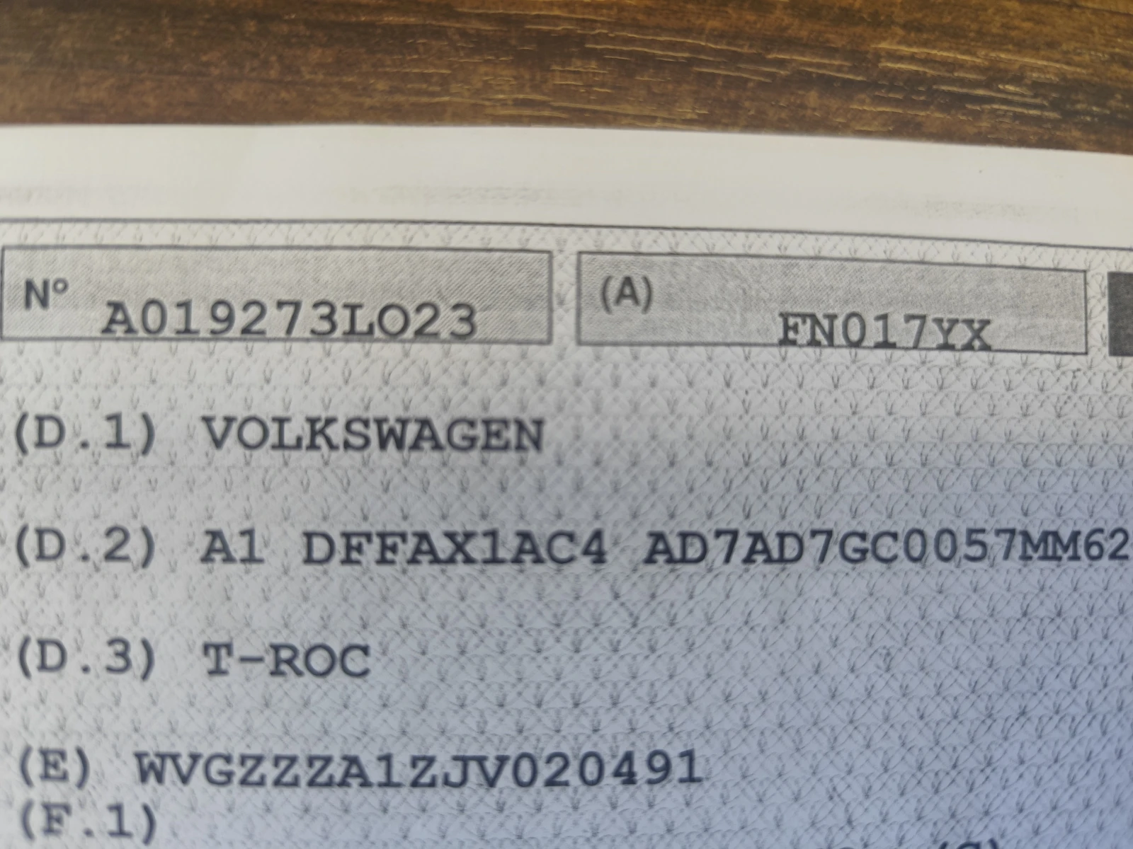 VW T-Roc 2.0TDi* DSG* 4X4* LED* NAVI* APP* EURO6B* , снимка 17 - Автомобили и джипове - 54889854