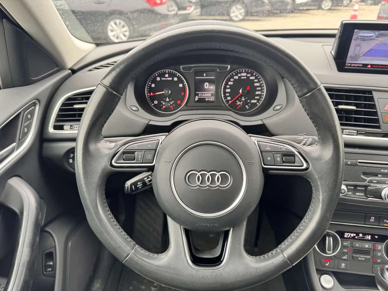 Audi Q3 * Progressiv * CARFAX * БЕЗ ПЪРВОНАЧАЛНА ВНОСКА, снимка 10 - Автомобили и джипове - 54918488