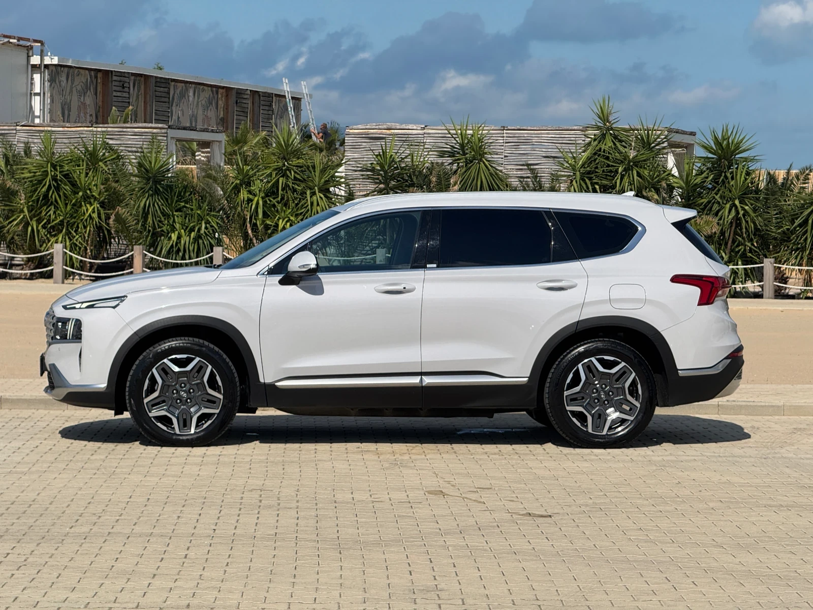 Hyundai Santa fe 1.6 plug in , снимка 6 - Автомобили и джипове - 55011554