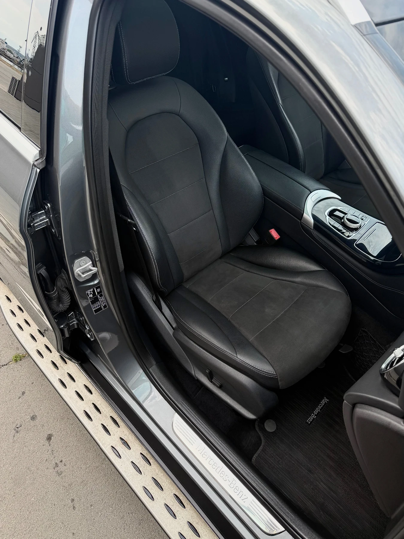 Mercedes-Benz GLC 250 CDI AMG Панорама 9G Keyless Euro 6 , снимка 8 - Автомобили и джипове - 55136302