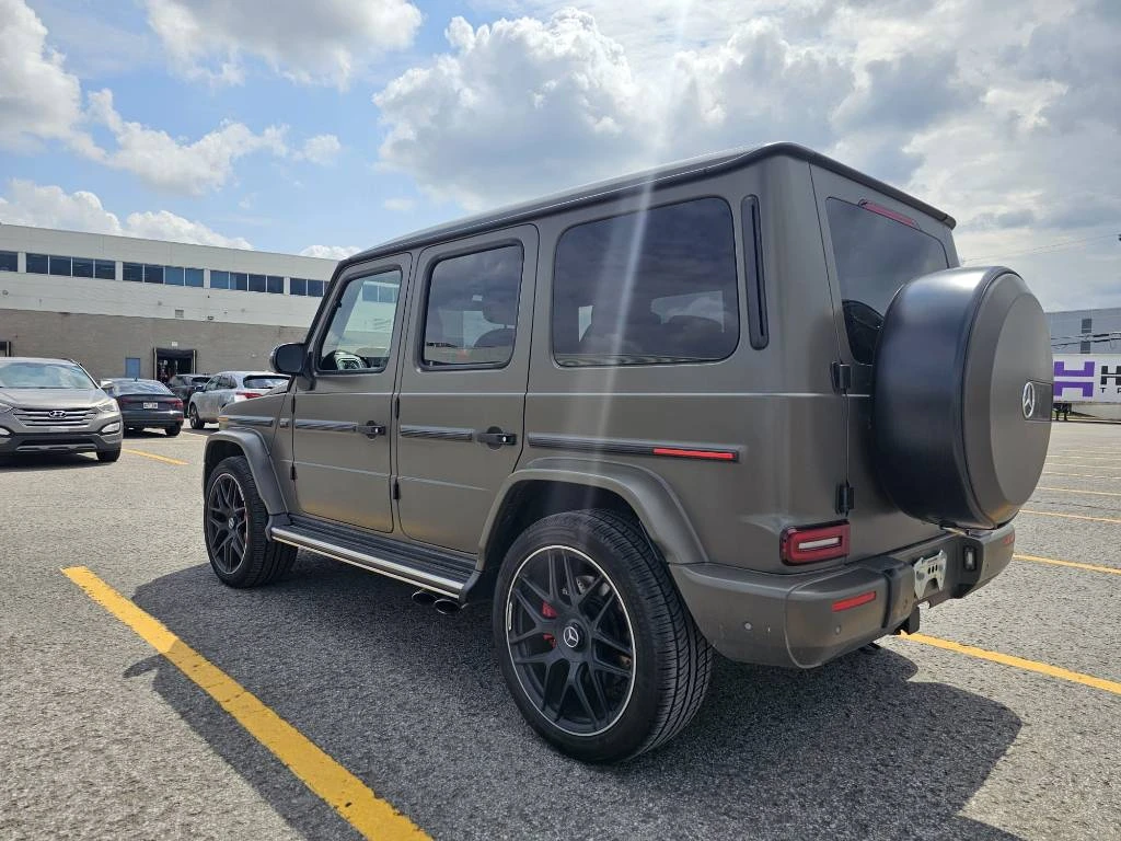 Mercedes-Benz G 63 AMG 4MATIC * CARFAX* ОПЦИЯ ЗА ФИНАНСИРАНЕ* , снимка 5 - Автомобили и джипове - 55529139