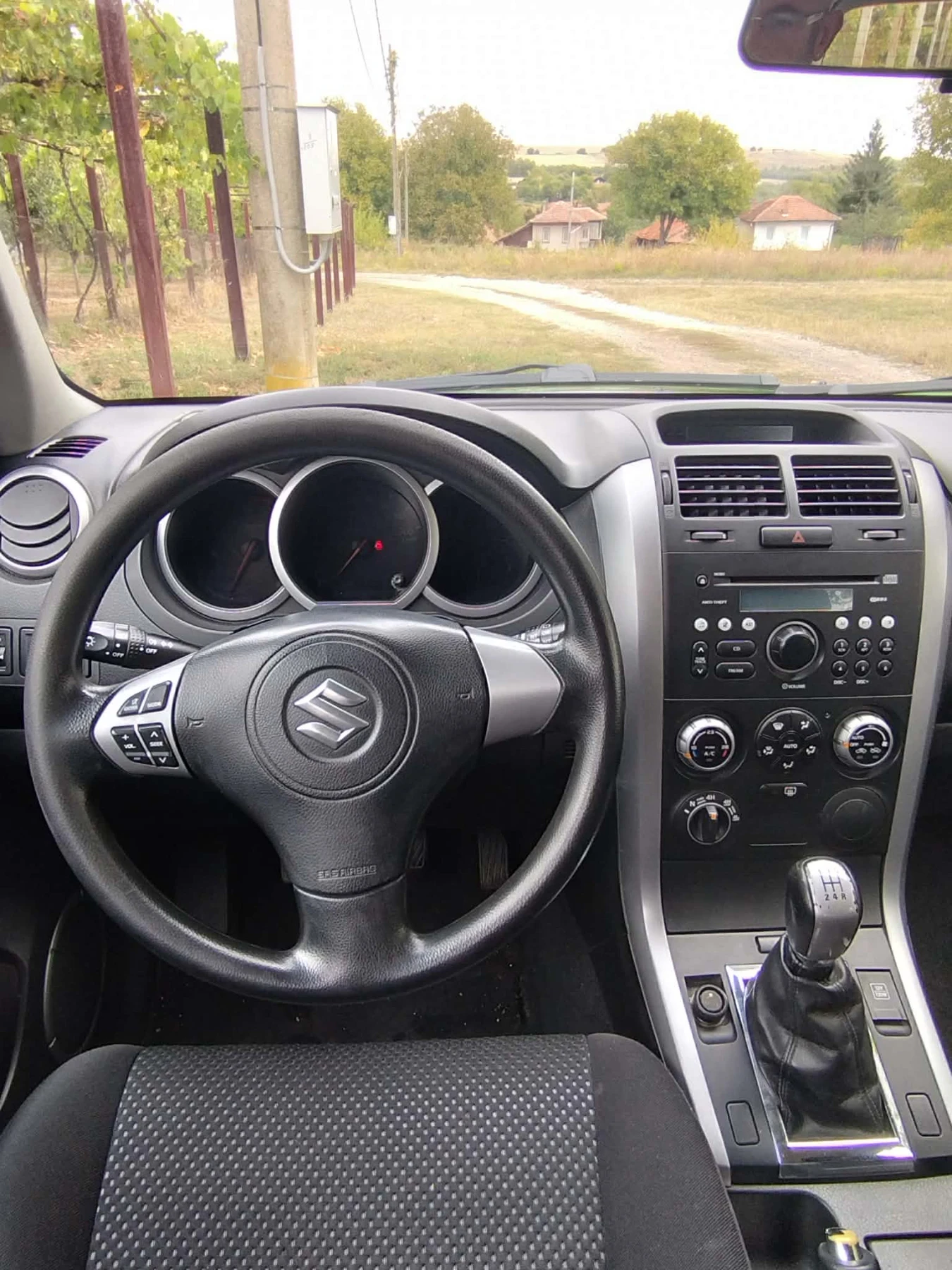 Suzuki Grand vitara 1.9D, снимка 5 - Автомобили и джипове - 55704681
