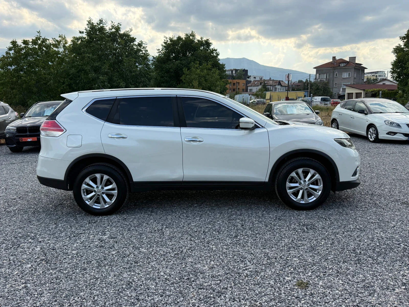 Nissan X-trail 1.6 dCi (130 кс)Euro 6B/2016г/Обслужен/Регистриран, снимка 5 - Автомобили и джипове - 55826401