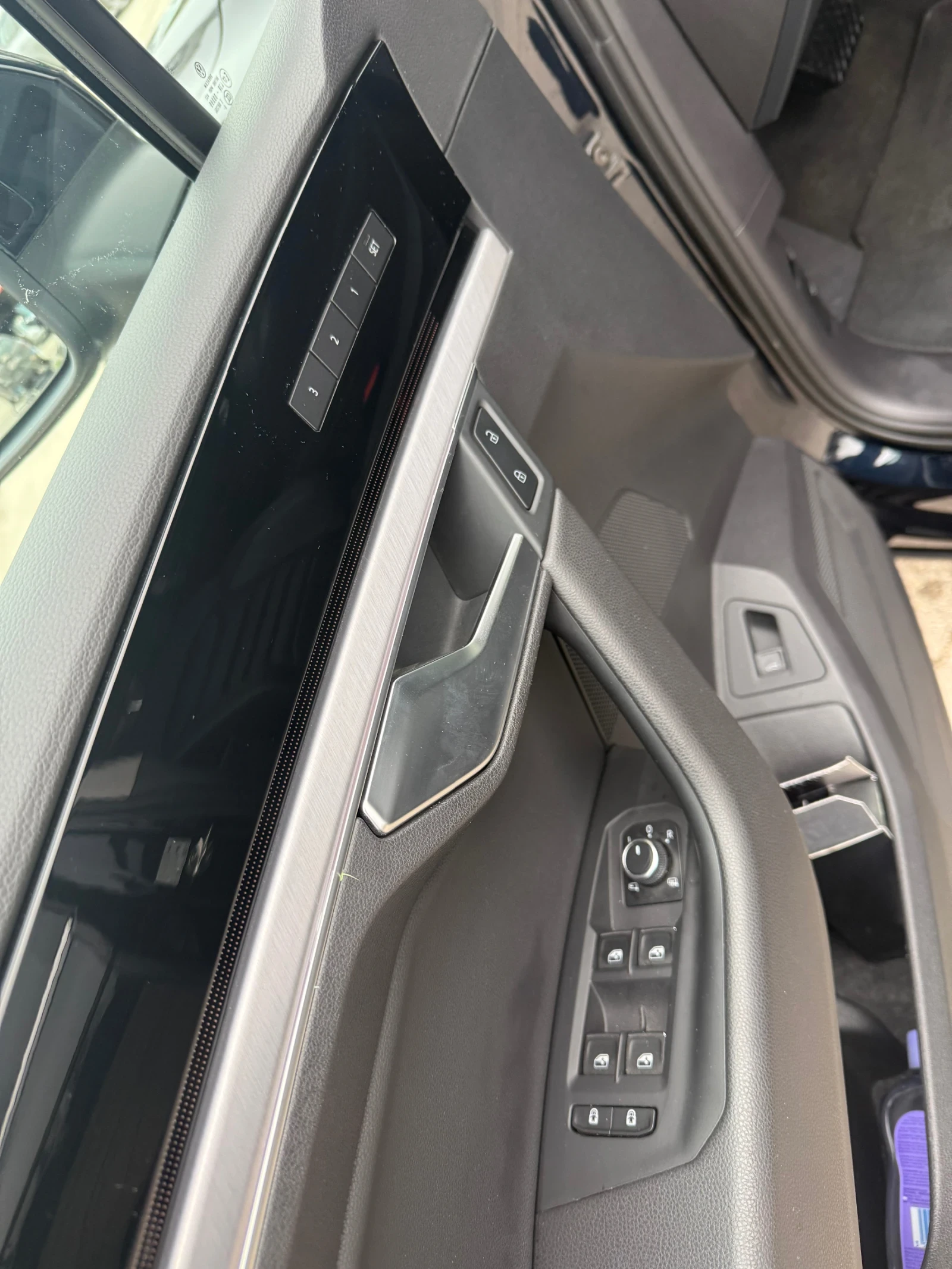 VW Touareg, снимка 10 - Автомобили и джипове - 56571726