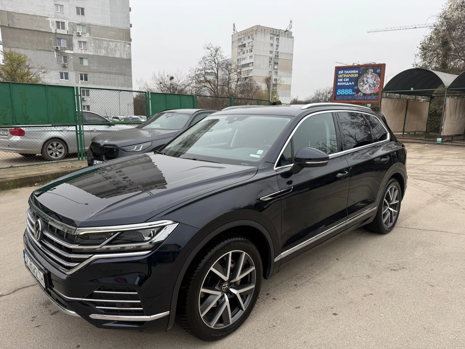 VW Touareg, снимка 2 - Автомобили и джипове - 56571726