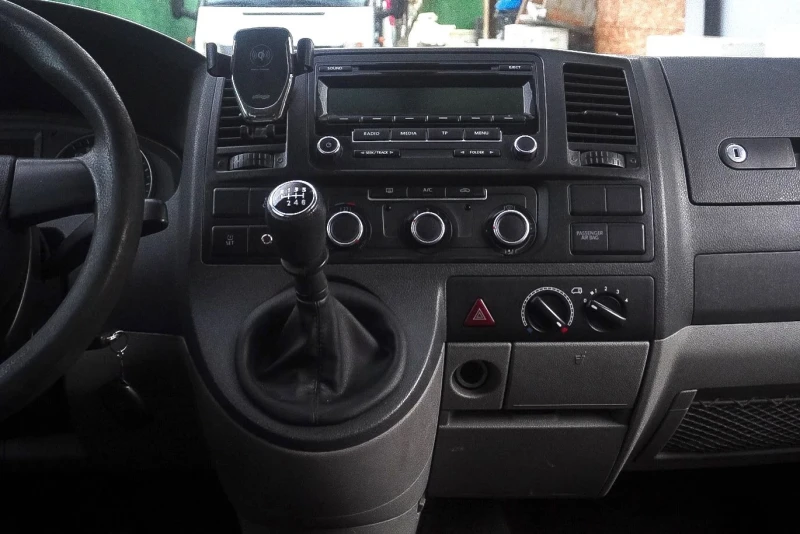 VW Transporter, снимка 9 - Бусове и автобуси - 53471243