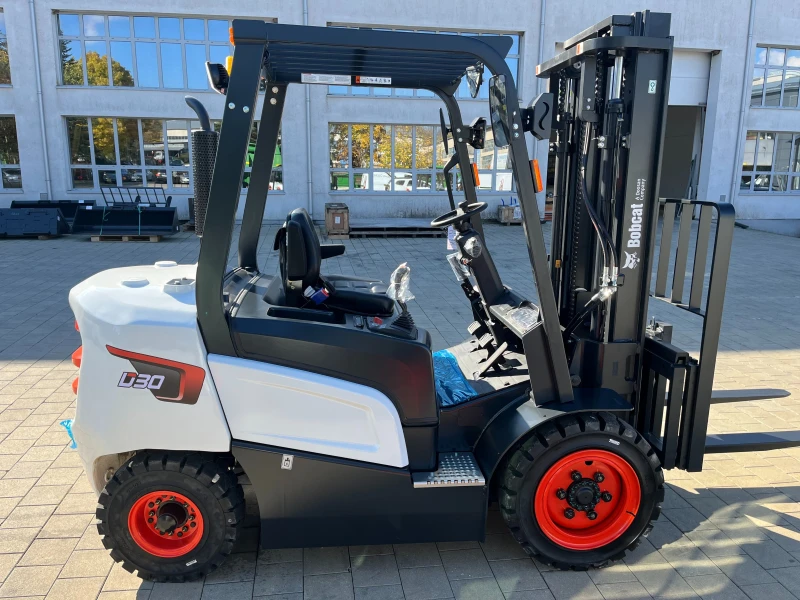 Мотокар Bobcat D30NXP, снимка 8 - Индустриална техника - 51235663