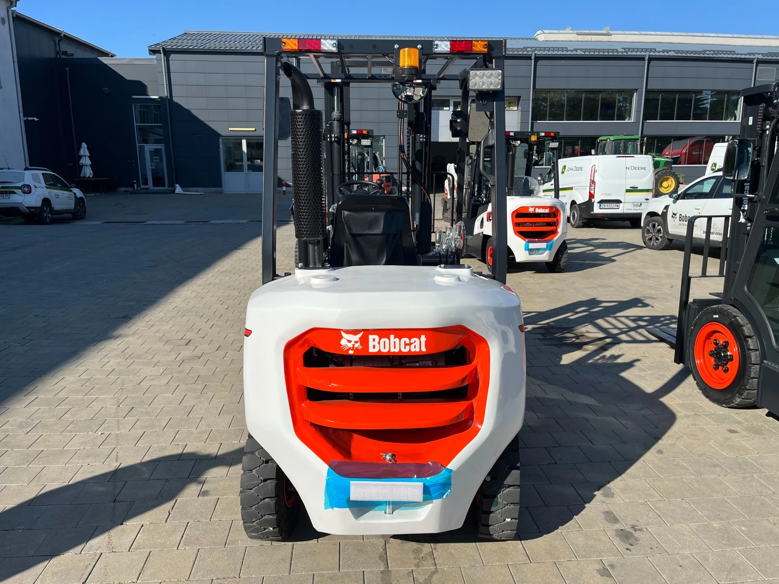  Bobcat D30NXP | Mobile.bg   6