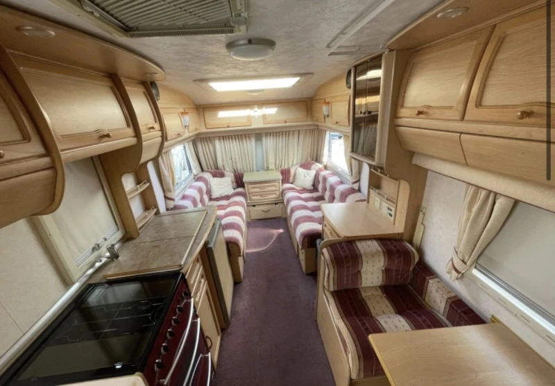 Каравана Coachmen Pastiche , снимка 6 - Каравани и кемпери - 47998104