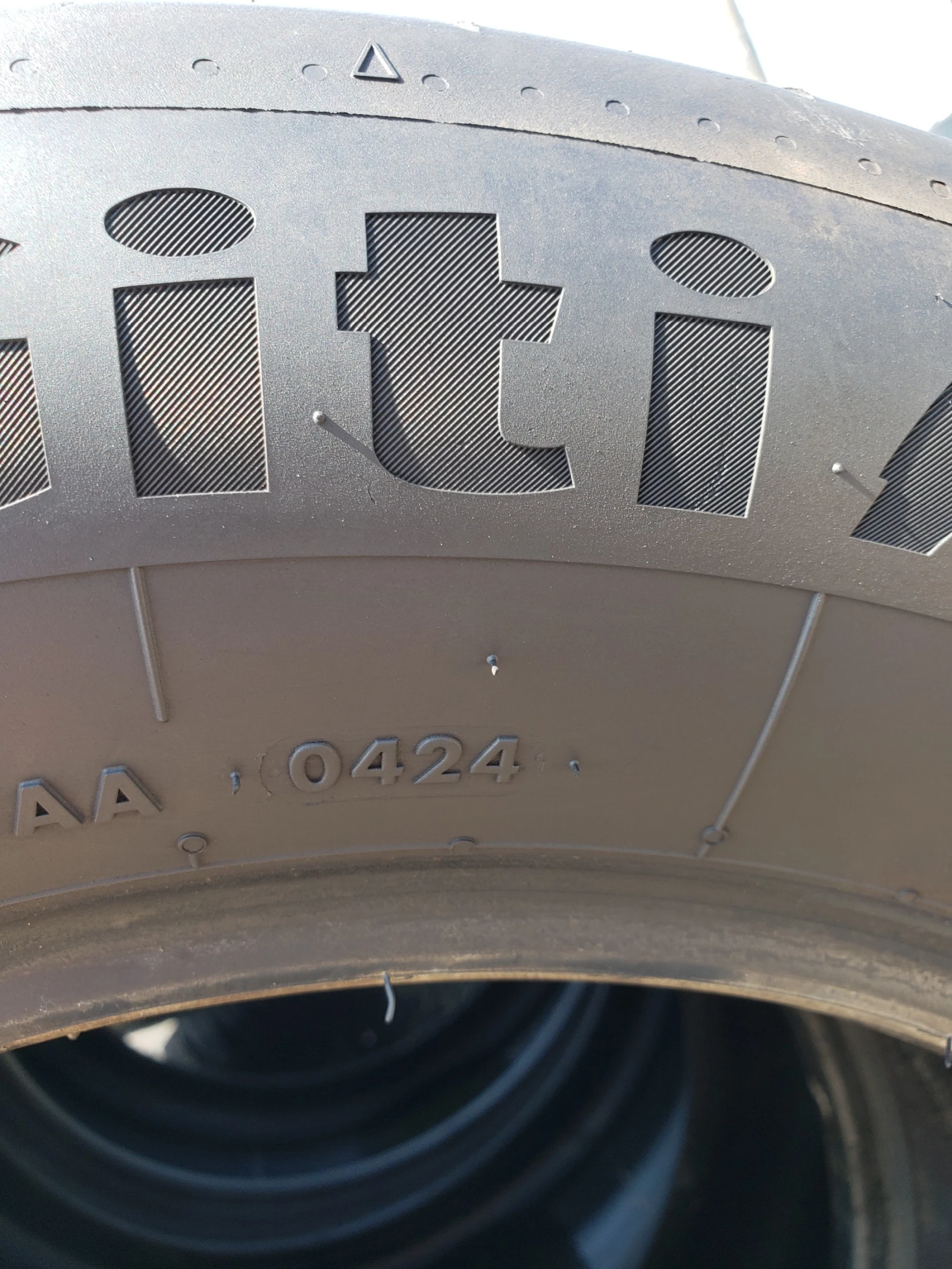 Гуми Летни 205/60R16, снимка 6 - Гуми и джанти - 54250655