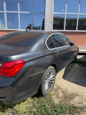 BMW 750 Activ Hibrid, снимка 2